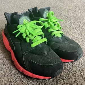 Nike Air Huarache Mens size 10.5